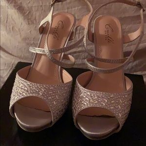 Silver robin high heels